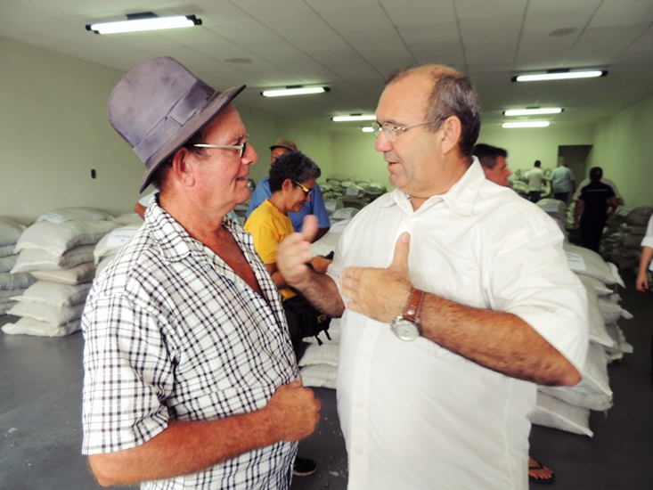 http://glaucialima.com/wp-content/uploads/2013/11/torta31.jpg