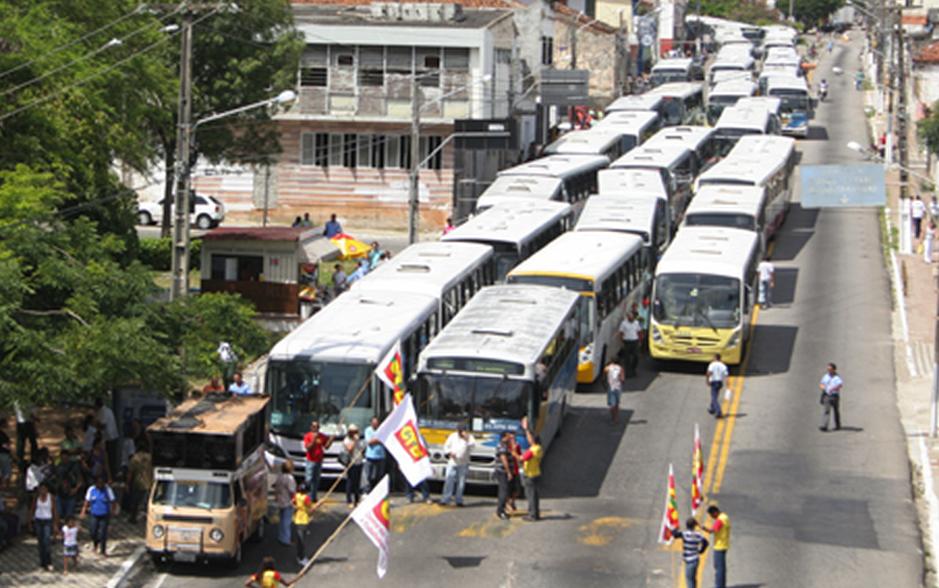 Rodoviários adiam greve para segunda-feira (22) na capital ...